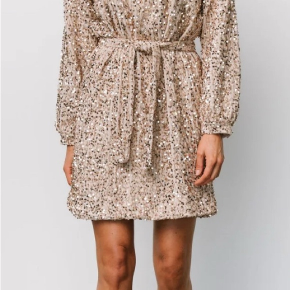 Elegant Sequin Dress in Champagne